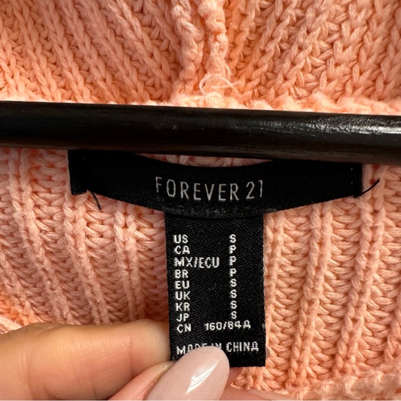 Forever21 Peach Hooded Crop Knit Sweater Woman's SM - Picture 4 of 5